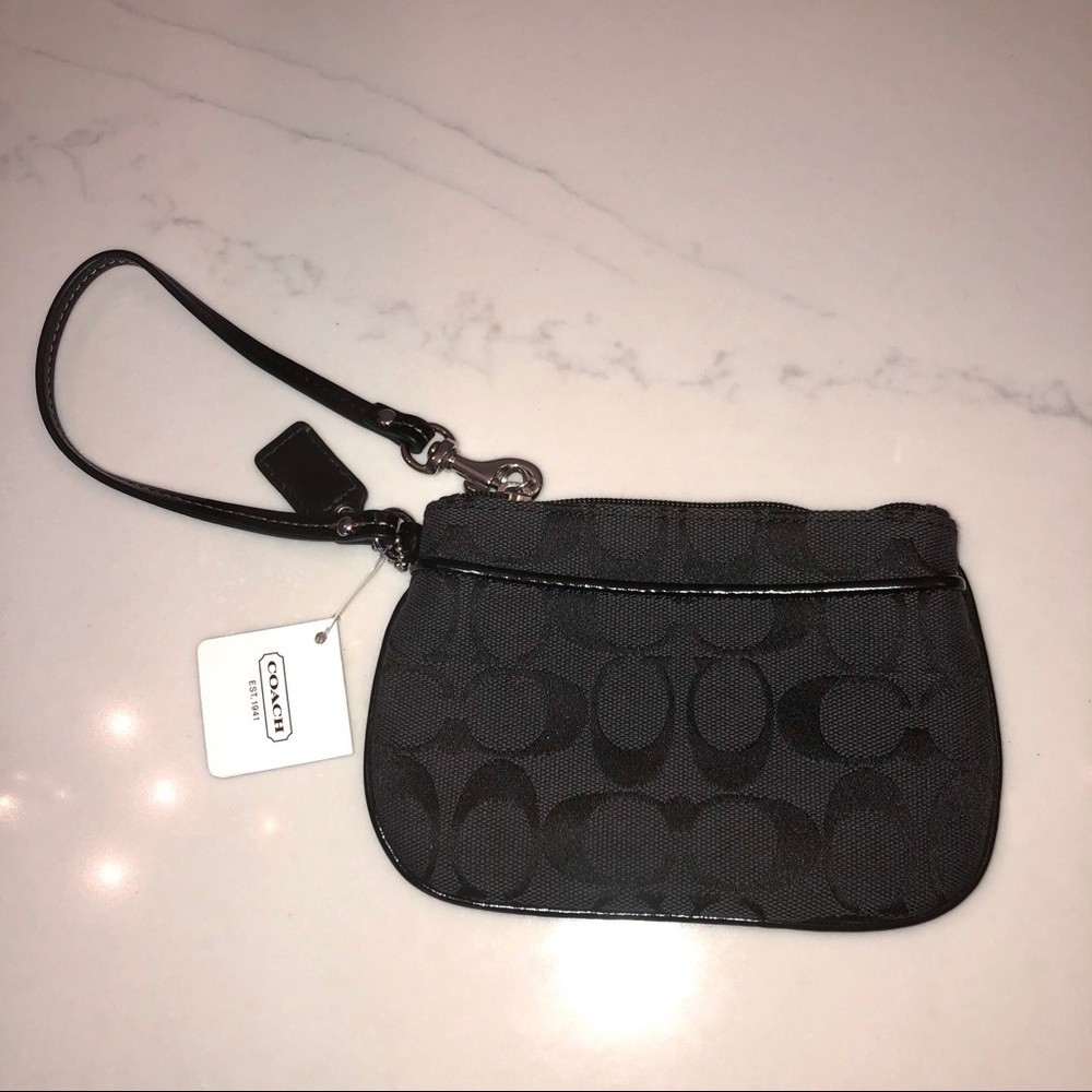 NWT COACH WRISTLET